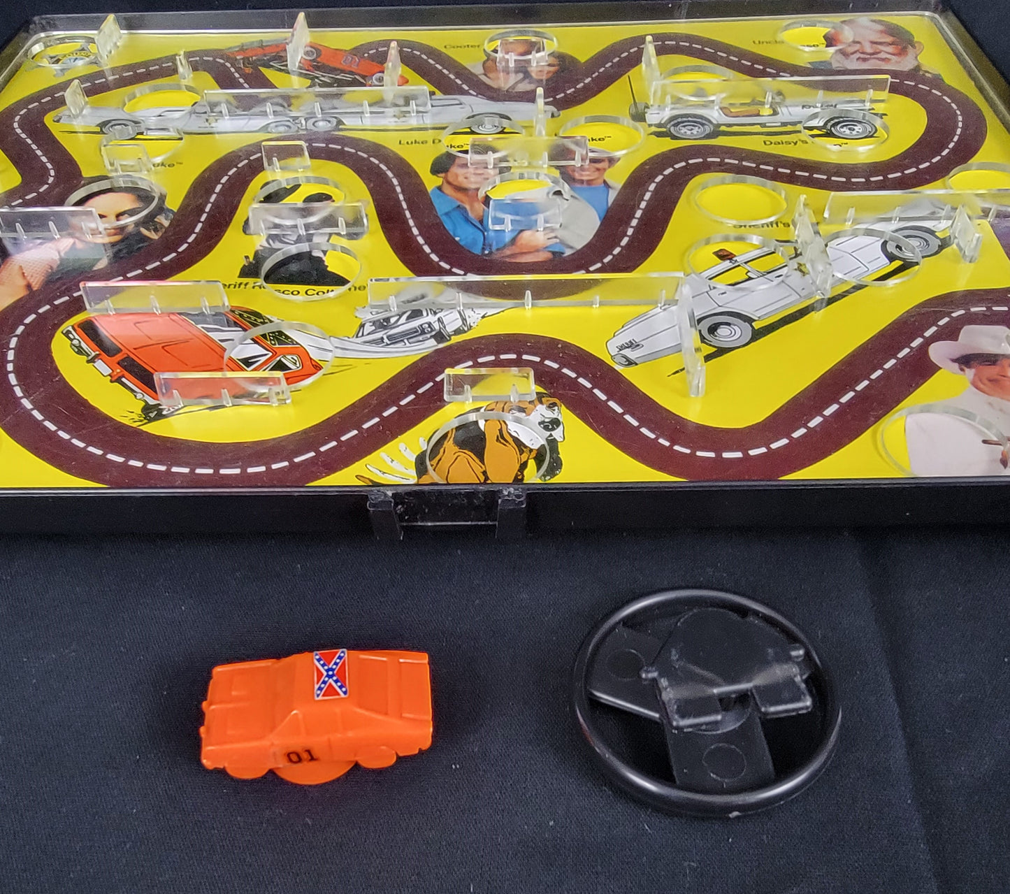 Dukes Of Hazzard Race 'N' Trap Game - 1982