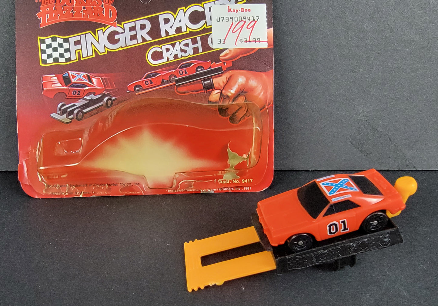 Dukes of Hazzard Finger Racer Crash Car (General Lee) - 1980