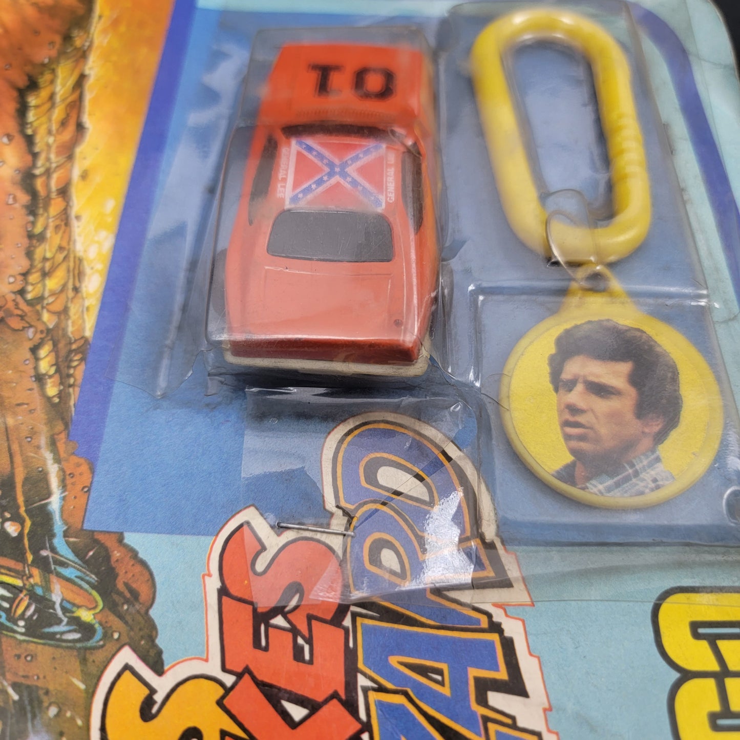 Los Dukes De Hazzard General Lee Car and Keychain - GALGO Industries (Argentina) - 80's