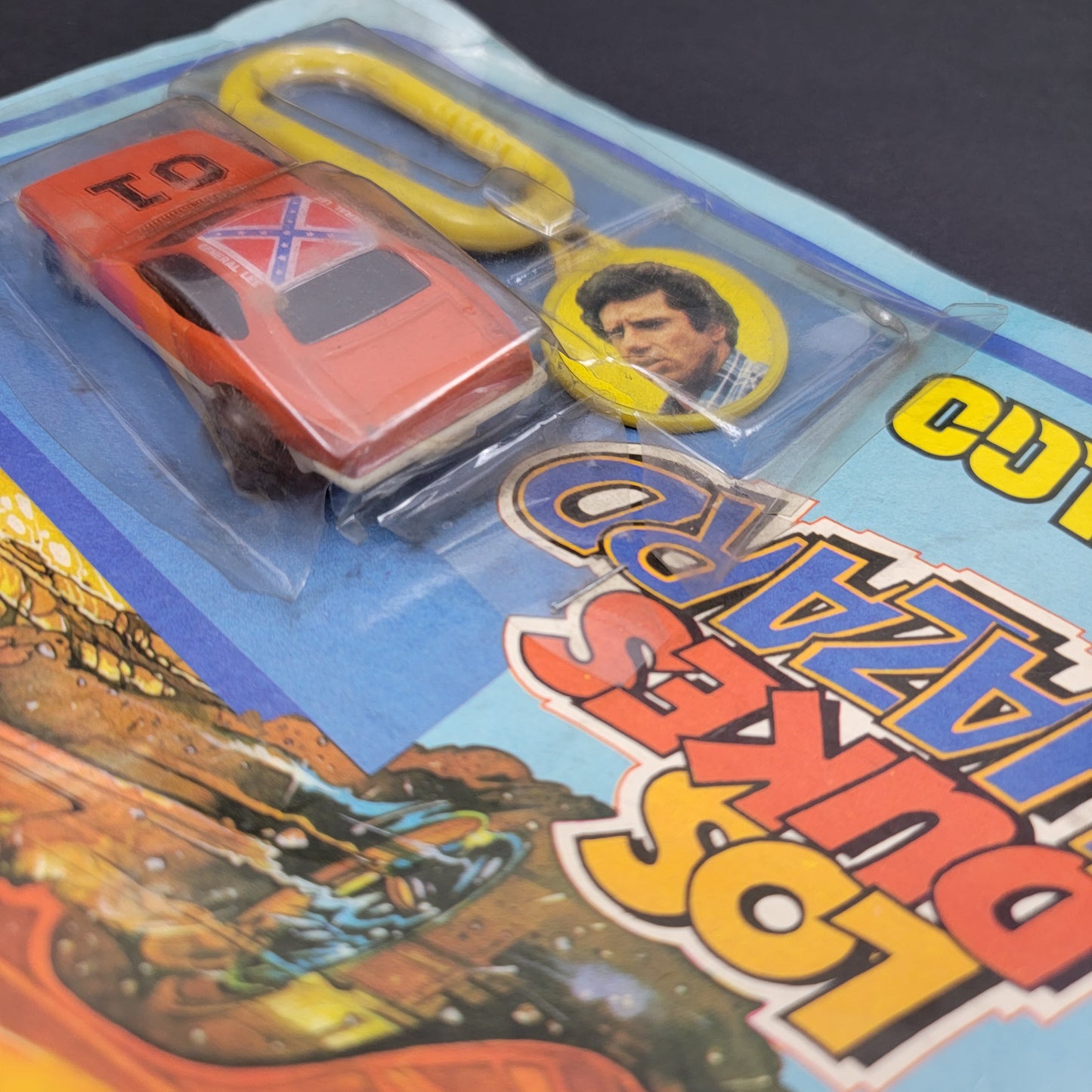 Los Dukes De Hazzard General Lee Car and Keychain - GALGO Industries (Argentina) - 80's