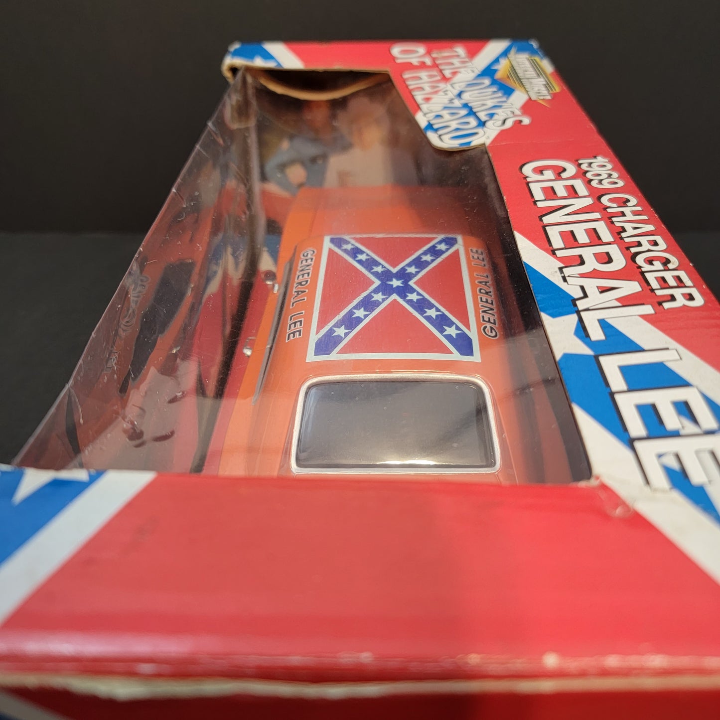 1:18 1969 Dodge Charger "General Lee" - 2000