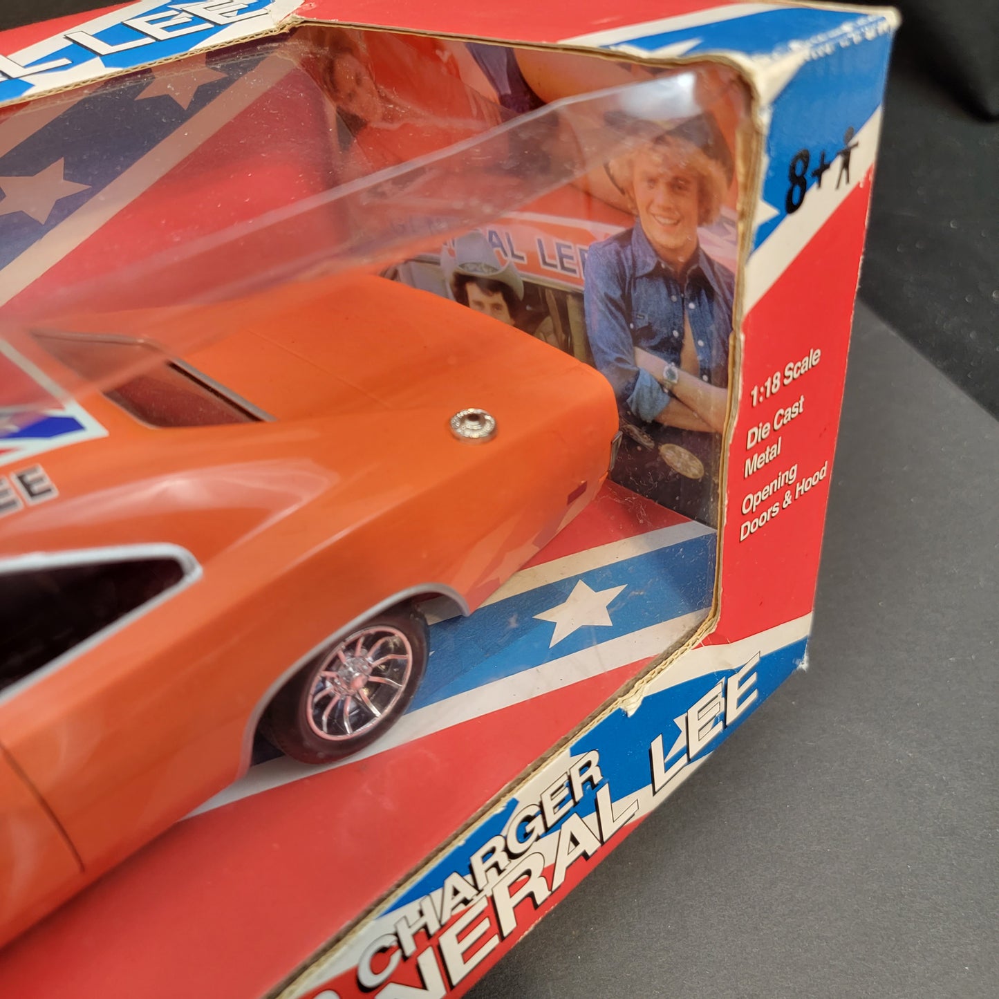 1:18 1969 Dodge Charger "General Lee" - 2000