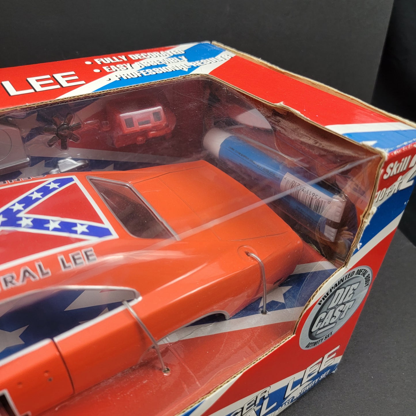 1:18 1969 Dodge Charger "General Lee" Body Shop Diecast Activity Set - 2001